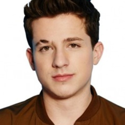 Timeline: (Nelson Boulogne) Charlie Puth