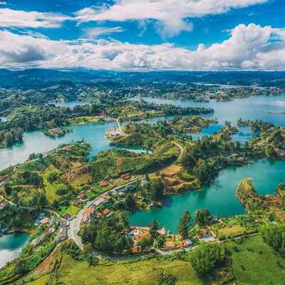 Timeline: PRODUCCIÓN Y CONSUMO EN COLOMBIA