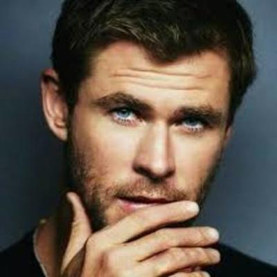 Timeline: (Chris Hemsworth) Alanis Sofía 9-3