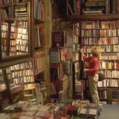 Timeline: History of English Literature