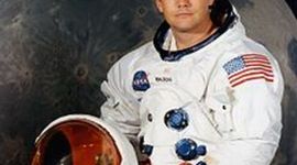 Timeline: El primer home que va trepitjar la lluna