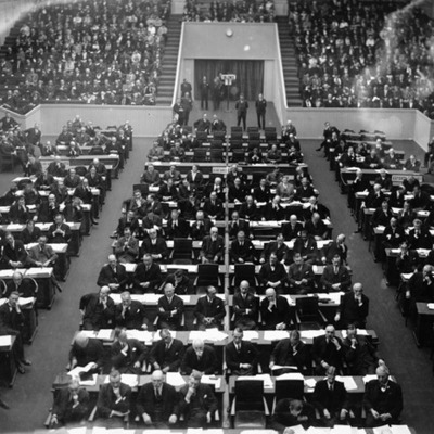 Timeline: League Of Nations by Joe