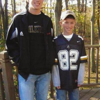 Timeline: La Vida de Evan Alverson