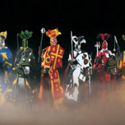 Timeline: Medieval Times  By Valerie Quinn