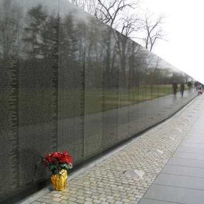 Timeline: NOTEWORTHY EVENTS FROM THE “THE VIETNAM WAR” 1954 - 1975-Rebecca Dayton