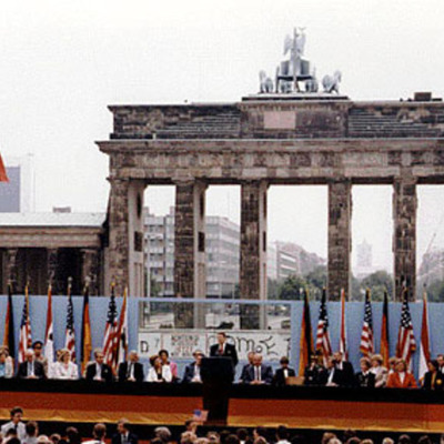 Timeline: RUhi's THE CONSERVATIVE REVOLUTION (1980-1992)