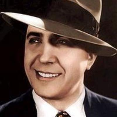 Timeline: Biografía de Carlos Gardel