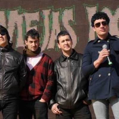 Timeline: Viejas Locas