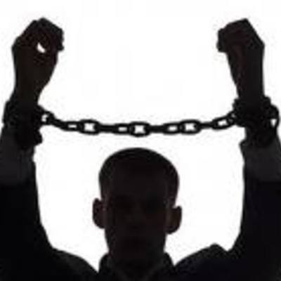 Timeline: Esilavismo, la produccion se basaba en la explotación de una mano de obra esclava por parte de los patricios.