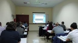 Timeline: LA EFICIENTE, Es la encontrada justo en la FPP , es decir que sopn todas las combinaciones de los factores productivos en donde se utilizan todos los recursos y las tecnologias necesarias.