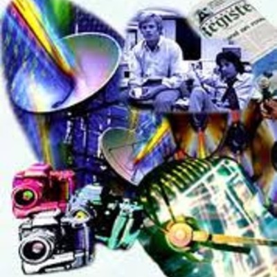 Timeline: MEDIOS DE COMUNICACION CREACION