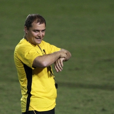 Timeline: Del Aguirre de 2003 al Aguirre de 2011: los DT en Peñarol