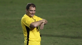 Timeline: Del Aguirre de 2003 al Aguirre de 2011: los DT en Peñarol