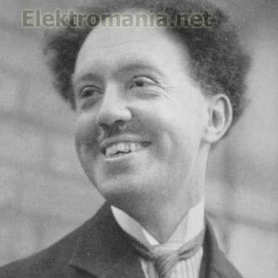 Timeline: Emily Campbell - Louis-Victor de Broglie- period 5