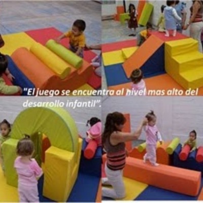 Timeline: DESARROLLO MOTOR GRUESO DEL NIÑO DE 20 A 24 MESES