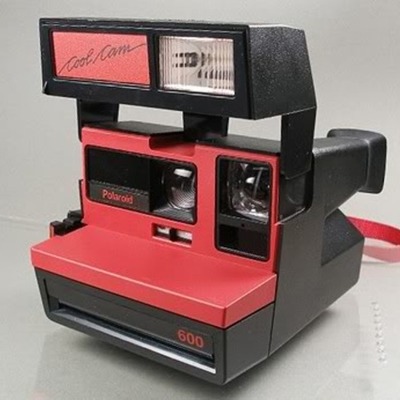 Timeline: the camera, from a dark box to the digital era