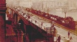 Timeline: England in the Realism