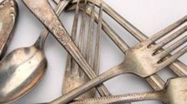 Timeline: How I Clean Tarnished Sterling Silver (from ehow.com)