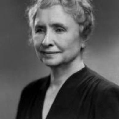 Timeline: Helen Keller!!! By Mariana!