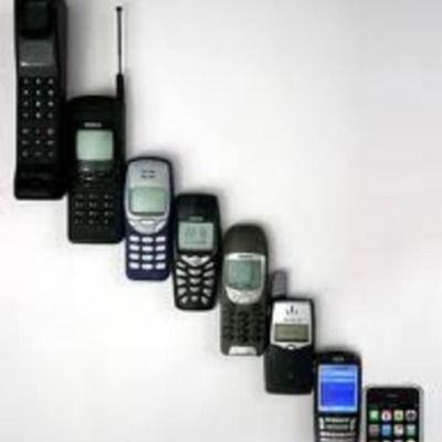 Timeline: LA EVOLUCION DEL CELULAR A TRAVEZ DEL TIEMPO