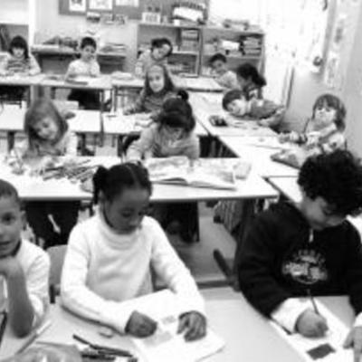 Timeline: ESCUELA DE PRIMARIA