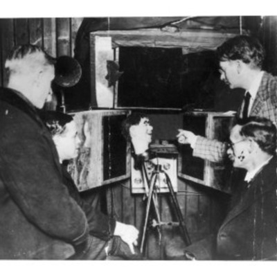 Timeline: History of Communications by Hunt's Class