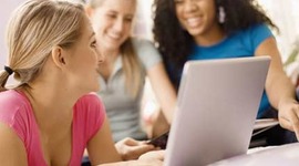 Timeline: Jóvenes, Internet y MovimientoAntiglobalización: usos activistasde las Nuevas Tecnologías