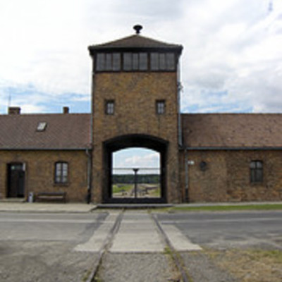 Timeline: logaheme11's Ten Marks And A Train Ticket