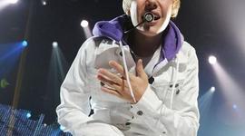 Timeline: katie shelton: Justin Bieber