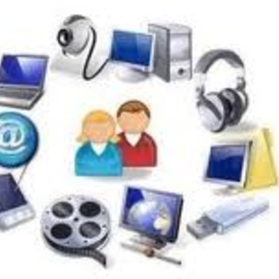 Timeline: TECNOLOGIAS UTILIZADAS NO PROCESSO DE ENSINO-APRENDIZAGEM  DA PALMATÓRIA A LOUSA DIGITAL