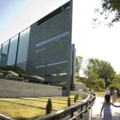 Timeline: KUMU как чать культурной стлолицы