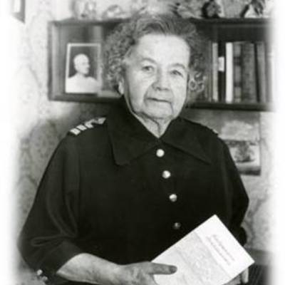 Timeline: "Причалы судьбы" Александры Хрусталёвой