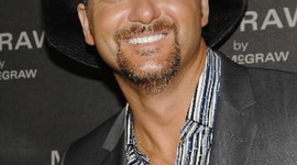Timeline: Tim McGraw