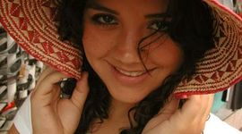 Timeline: De racista a tolerante y activista, una vida de cambios entre culturas.