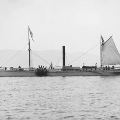 Timeline: Industrial Revolution: Steamboat