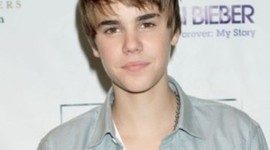 Timeline: Justin Bieber                 by:Cole