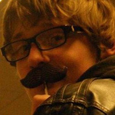 Timeline: La Vida de PHIL