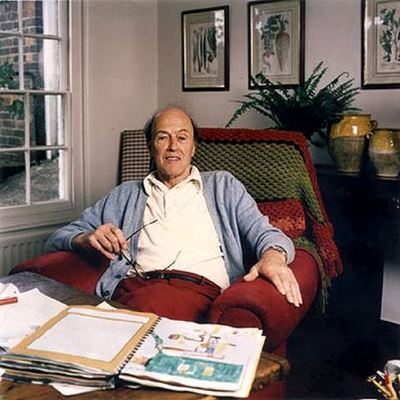 Timeline: Roald Dahl