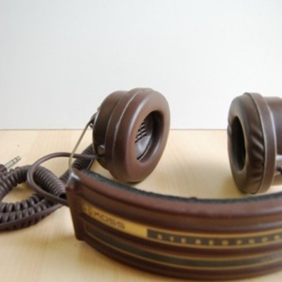 Timeline: Headphone History