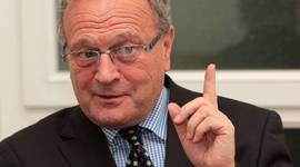 Timeline: Vanneste et les homos: une longue histoire d'amour