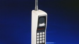 Timeline: The Evolution of Cell Phone