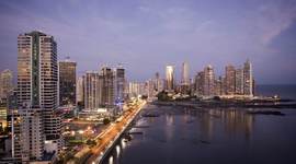 Timeline: Ciara's Linea de Tiempo de Panamá