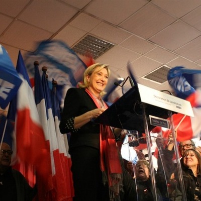 Timeline: Les 500 parrainages du FN: retour sur 38 ans de faux suspense