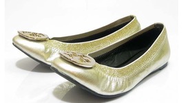 Timeline: Shoes Across the Centuries