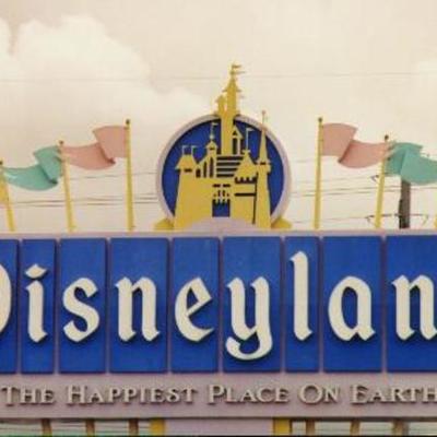 Timeline: Disneyland