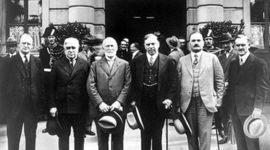 Timeline: CANADA IN THE 1920'S