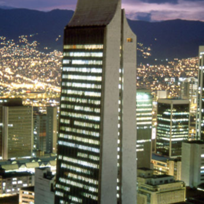 Timeline: FASES DE UNA OBRA, INICIANDO CON CIMENTACION Y ESTRUCTURA