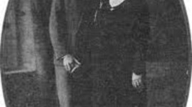 Timeline: 1939 se casa con Clemencia Amado