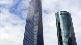 Timeline: Tour de Verre