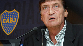 Timeline: Falcioni en la cuerda floja: su historia en Boca